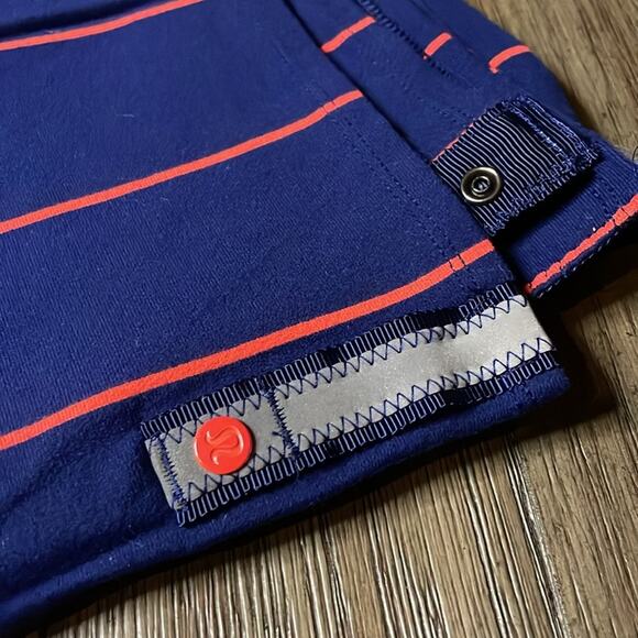 Lululemon Vinyasa Scarf blue and orange stripe - 27 ways to wear - Picture 2 of 5